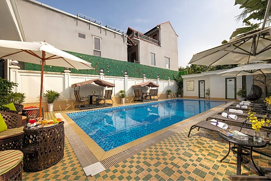 Tam Coc Holiday Hotel & Villa