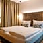 LOOM Hotel & Skybar