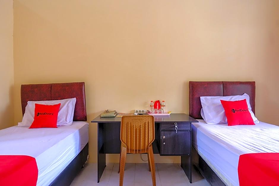 RedDoorz Syariah near Alun Alun Purwokerto