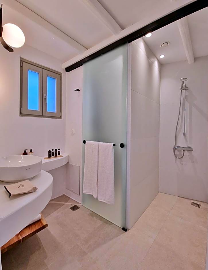 AGADA Folegandros Suites & Villas Adults Only