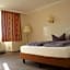 Hotel Pause - Free WiFi & Free Parking!!
