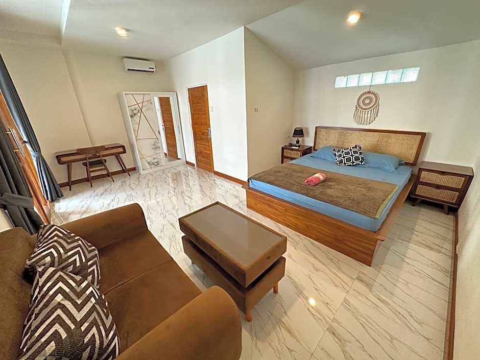 Medewi Secret SurfCamp