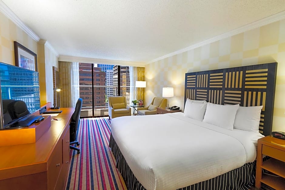 Pinnacle Hotel Harbourfront