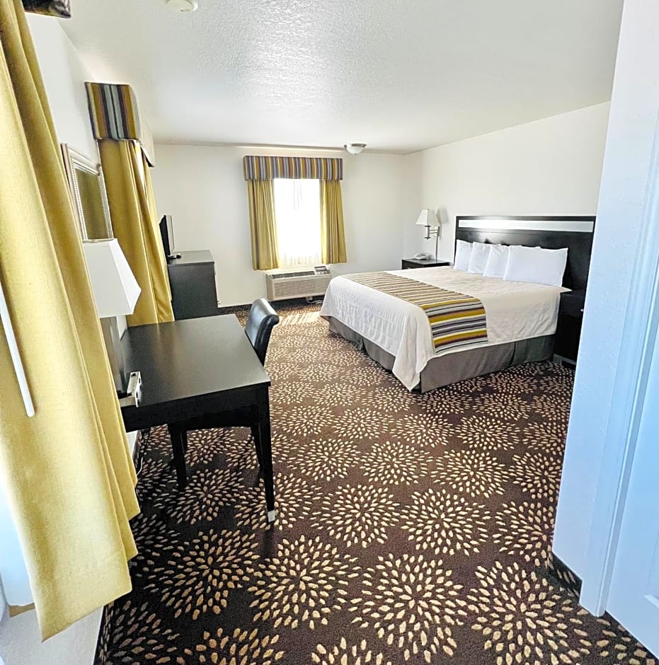 Court Plaza Inn & Suites of Mackinaw