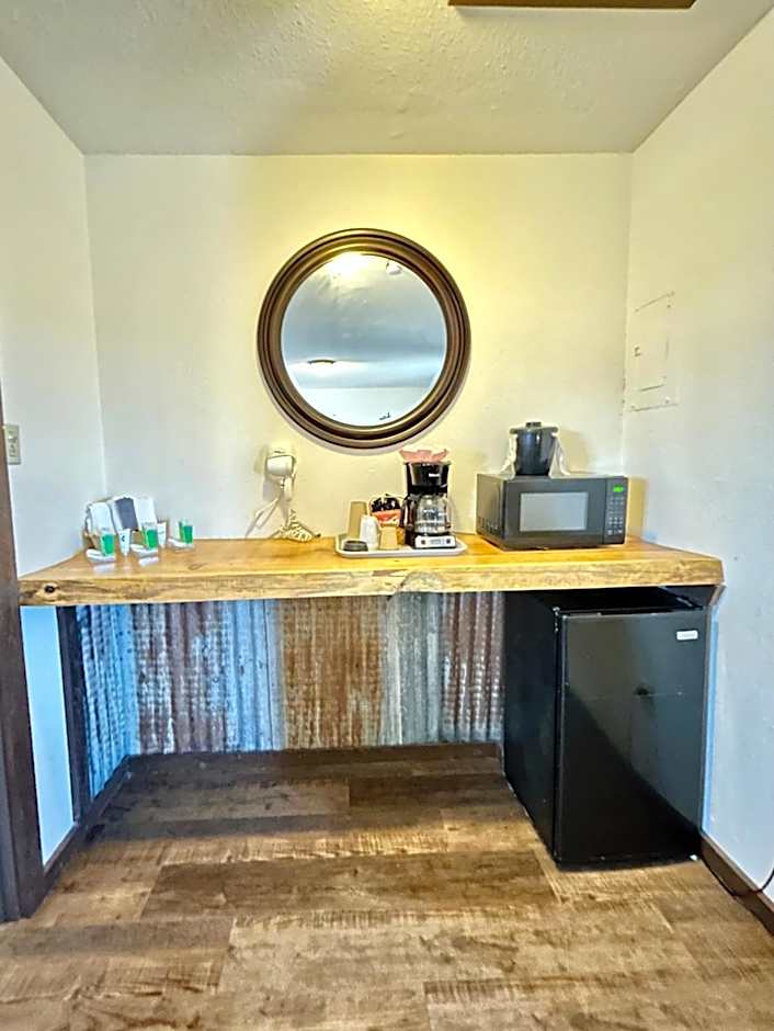 The Lodge at Ute Lake aka Yucca Motel and Cabins, Logan, NM