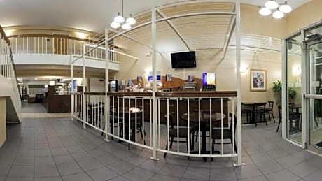 Holiday Inn Express Des Moines, an IHG Hotel