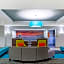 La Quinta Inn & Suites by Wyndham Orange