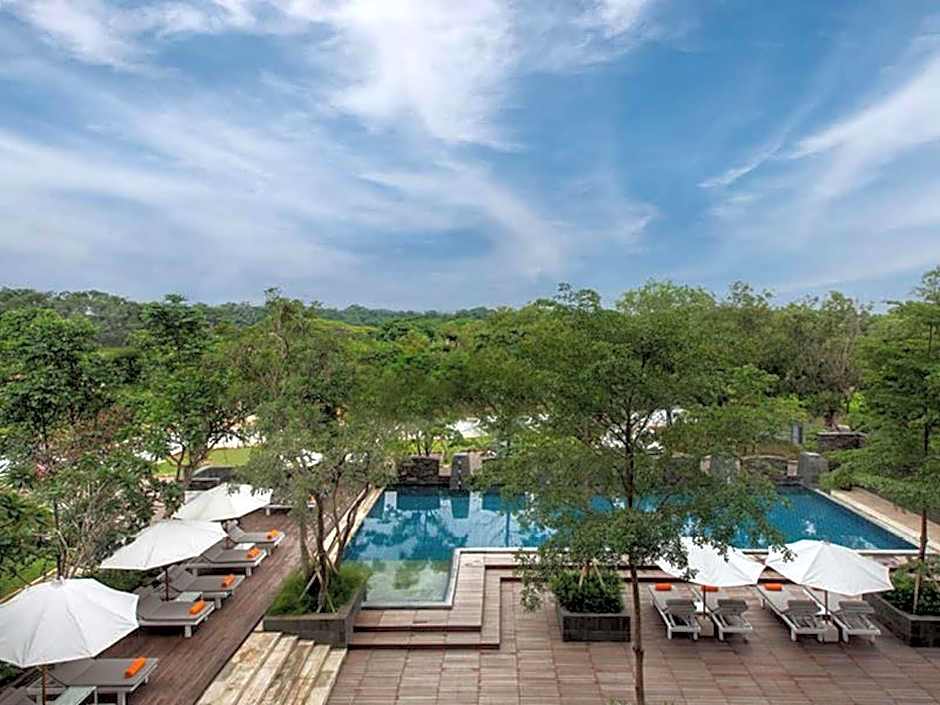 Delonix Hotel Karawang