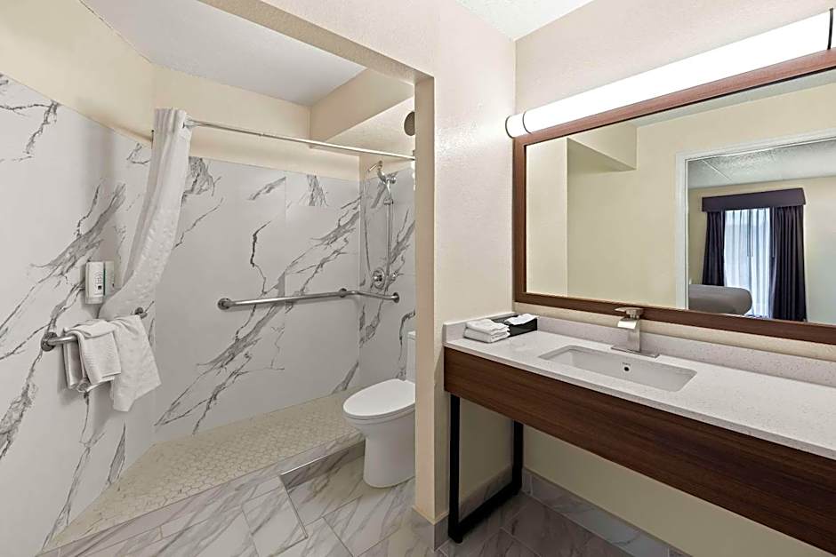 Quality Inn Mason Near Kings Island