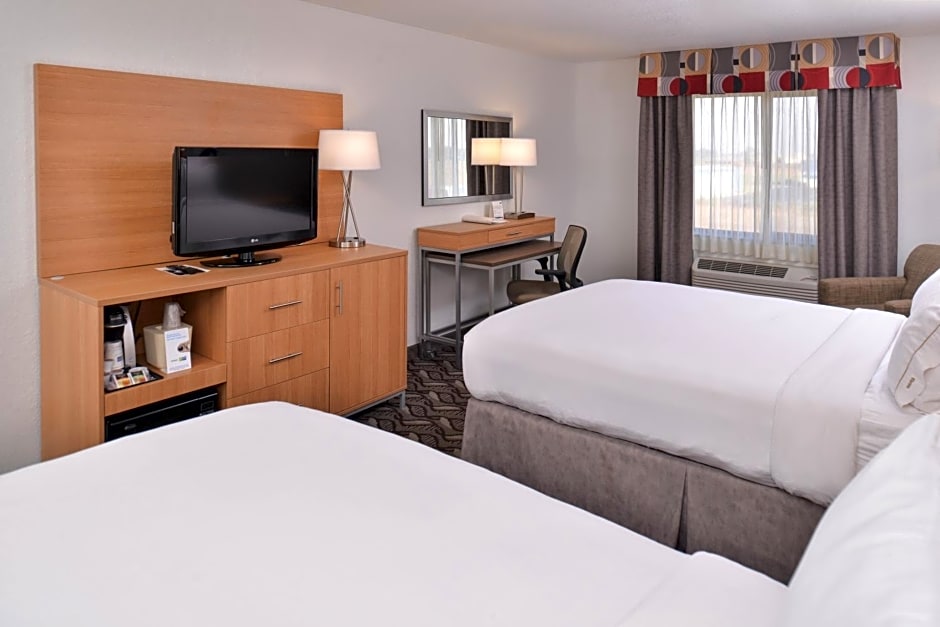 Holiday Inn Express Hotel & Suites Lonoke I-40, an IHG Hotel