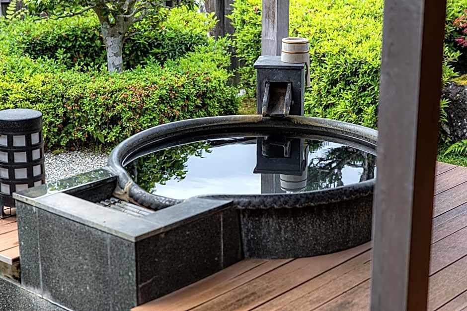 Japanese Ryokan Seryo