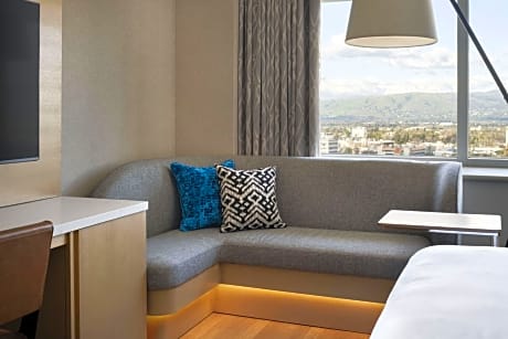 King Room - Hearing Accessible