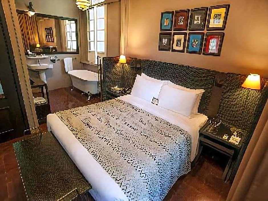 The Henry Hotel Manila