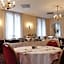 B4 Grand Hotel Lyon