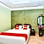 OYO 137 Marina Hotel