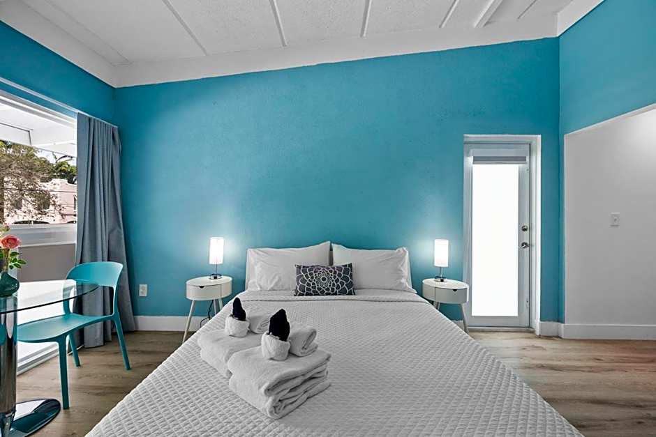 The New Yorker Miami Hotel