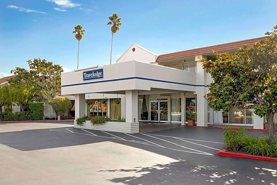 Travelodge by Wyndham Monterey Bay