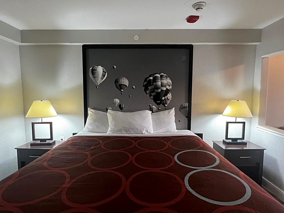 Super 8 by Wyndham Baytown/Mont Belvieu