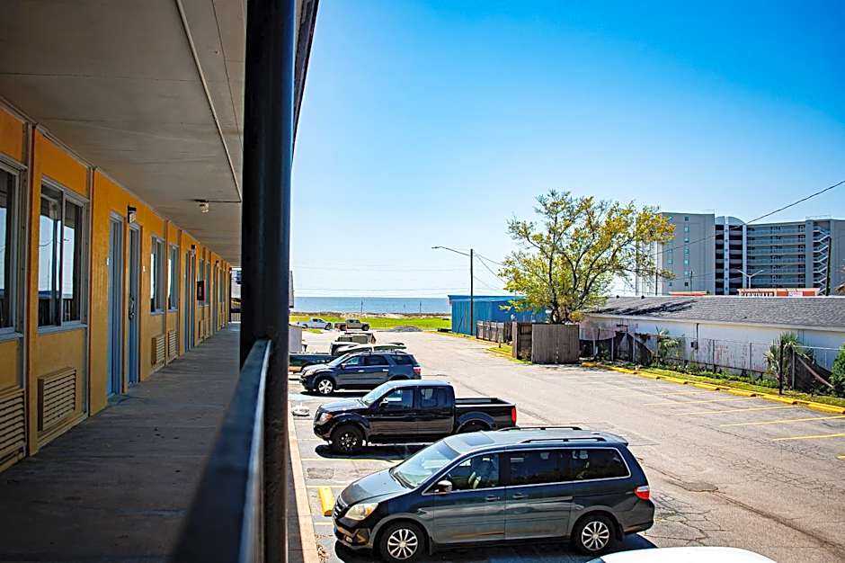 Super 8 by Wyndham Biloxi at the Beach