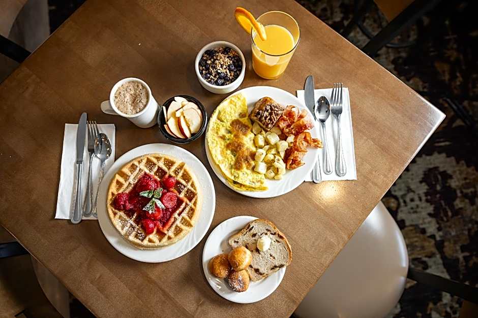 Amish View Inn & Suites