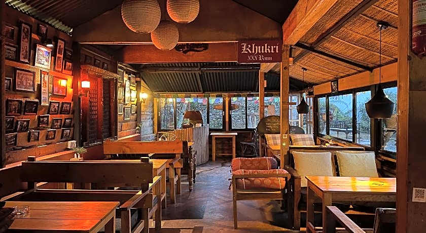 Bhanjyang Village Lodge