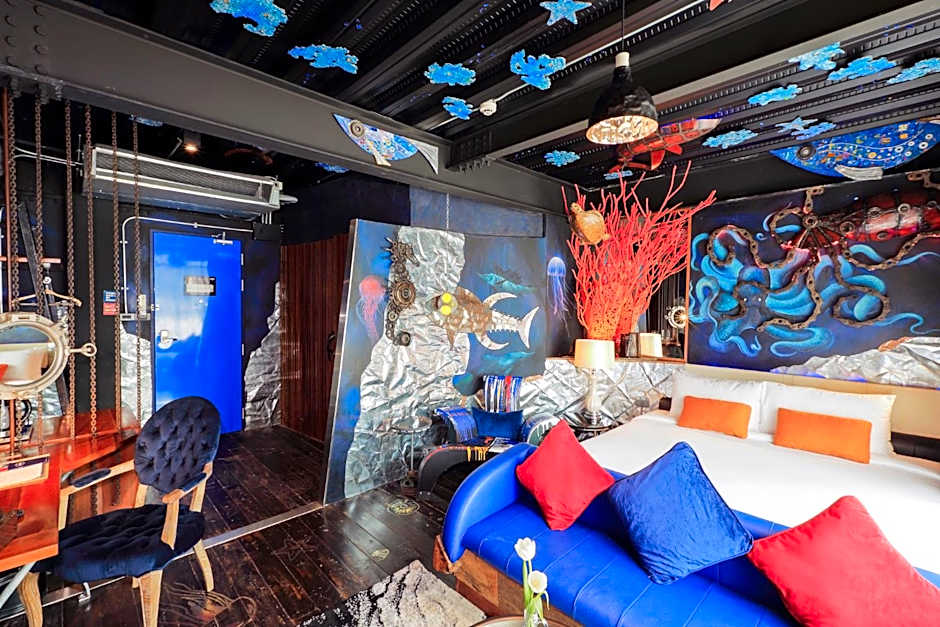 Mestyle Garage Hotel