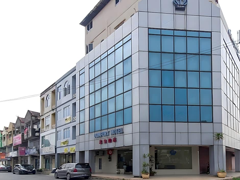 Super OYO 447 Comfort Hotel Meru