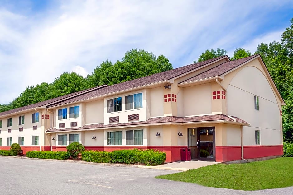 Super 8 by Wyndham Oneonta/Cooperstown
