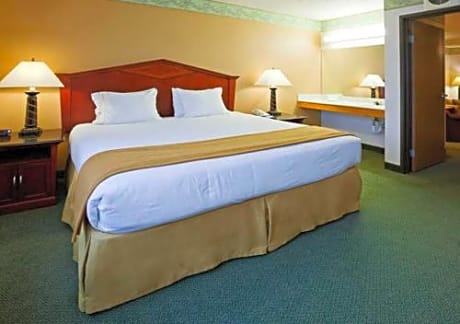 Standard King Room
