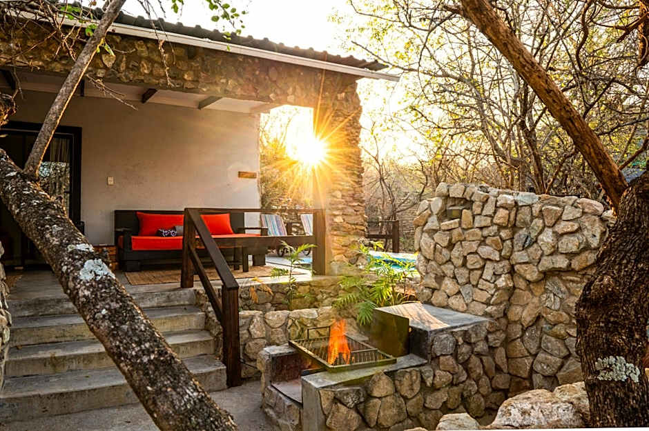Foxy Crocodile Bush Lodge & Kruger Safaris