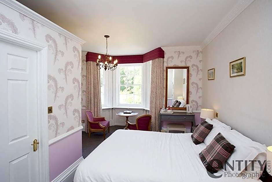 Woodlands Lodge Hotel