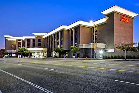 Hampton Inn By Hilton & Suites Los Angeles Burbank Airport