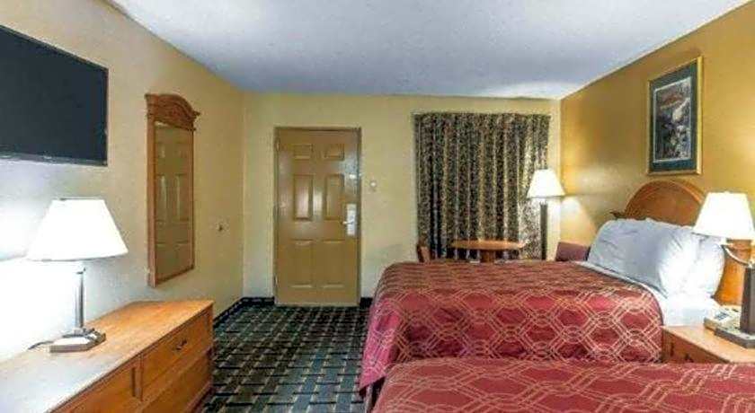 Econo Lodge Dalton West