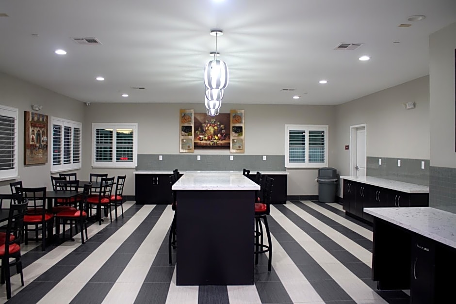 Grand Villa Inn & Suites Westchase