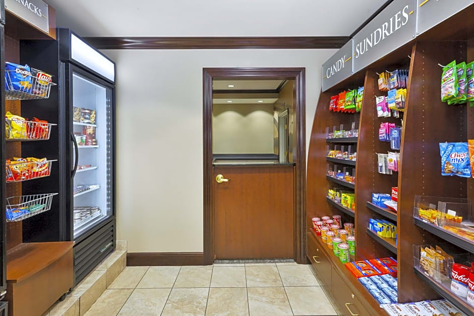 Staybridge Suites Lansing-Okemos By IHG