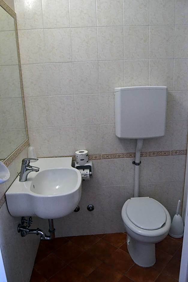 Hotel Apis