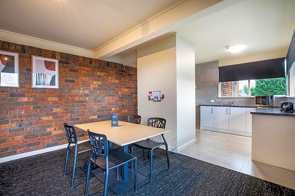 Nightcap at Manhattan Hotel