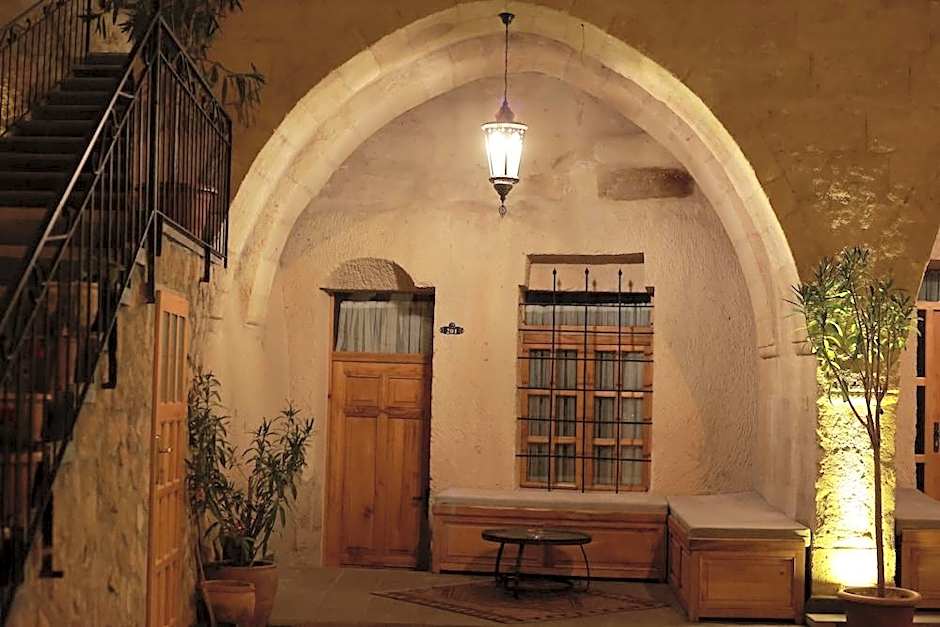Cave Hotel Saksagan