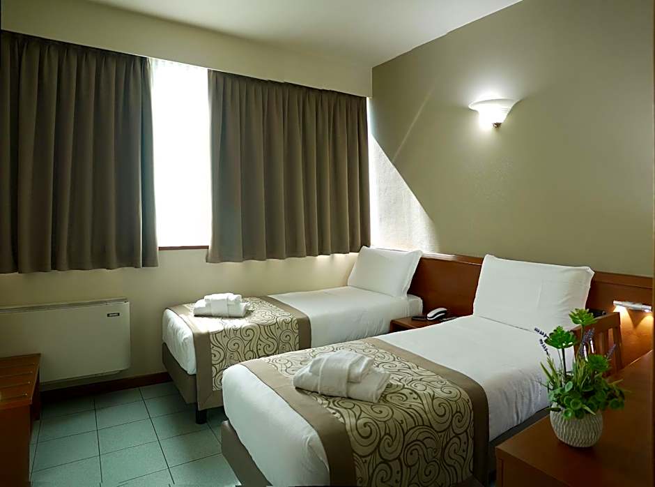 Foto 1 daripada 4 — 2 Beds