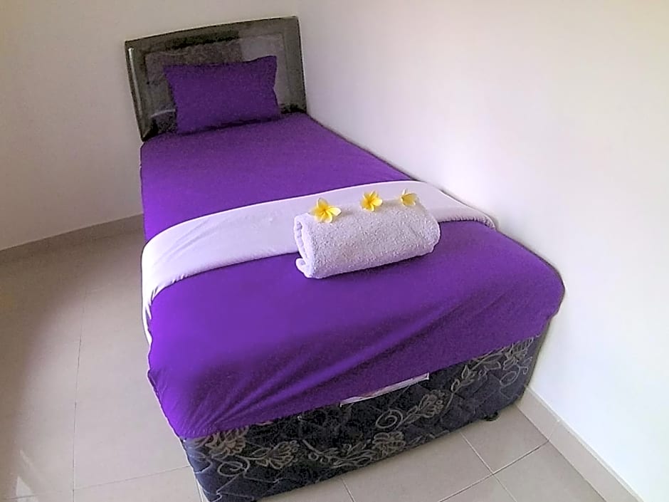24/7 Bed & Breakfast