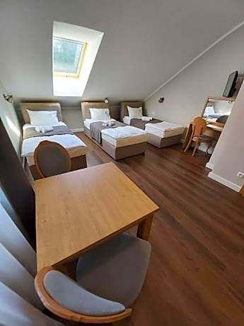 Basic Triple Room