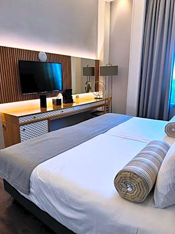 King Suite with Sea View