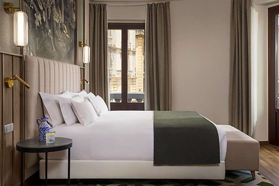 NH Collection Victoria