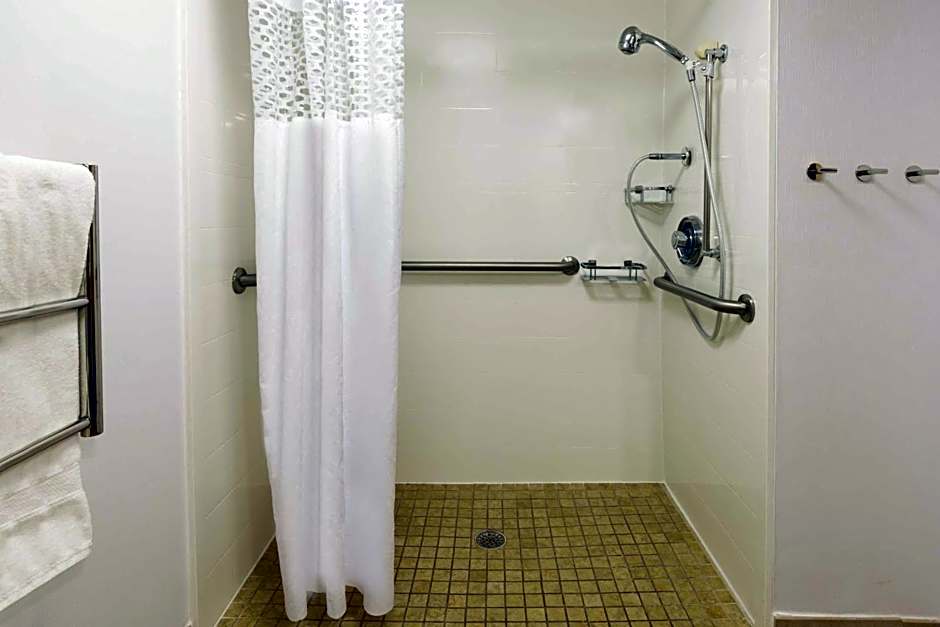 Hampton Inn By Hilton Raleigh/Cary