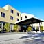 Golden Pebble Hotel