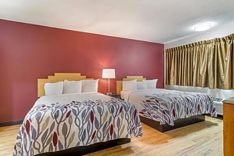Suite with Two Queen Beds Smoke Free