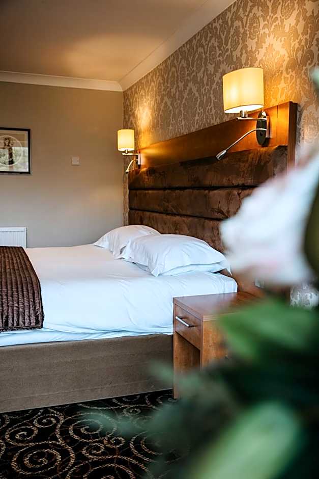 The Rose & Crown Hotel