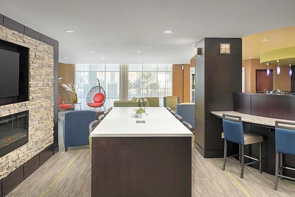 Comfort Suites Lake City