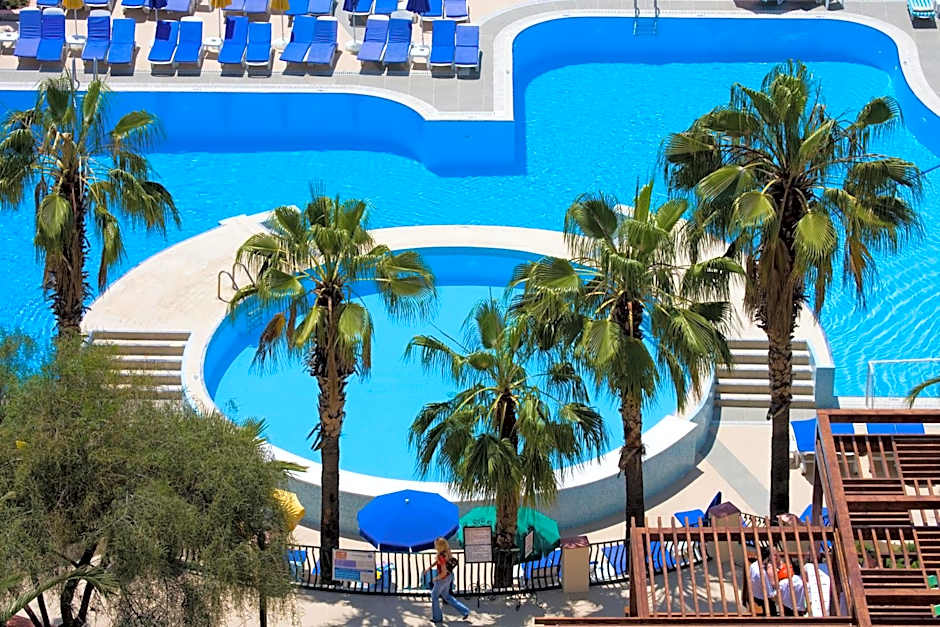 Fantasia Deluxe Hotel