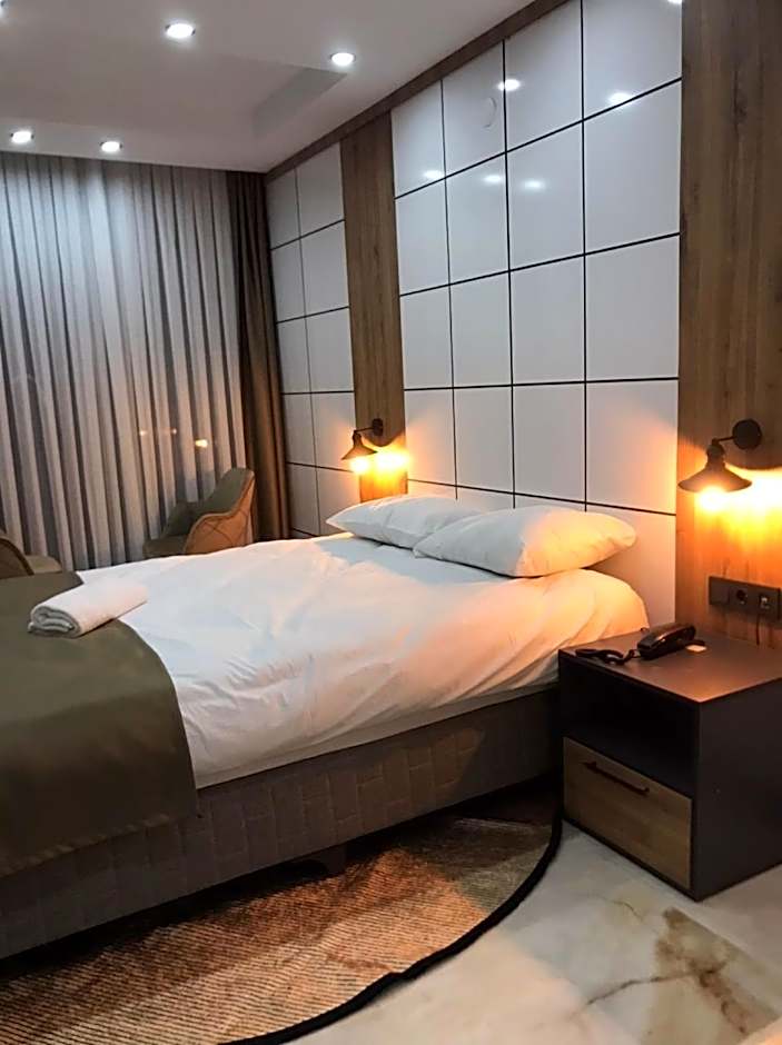 Pars Palas Hotel